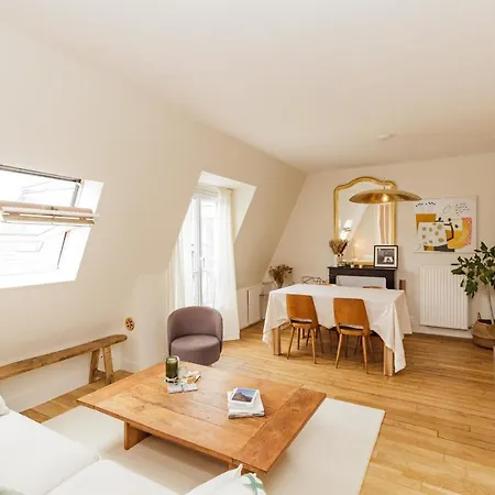 Nice Apartment For 2 With Balcony In Paris! Apartamento *